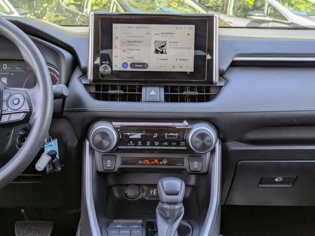 Thumbnail: 2025 Toyota RAV4 - 18