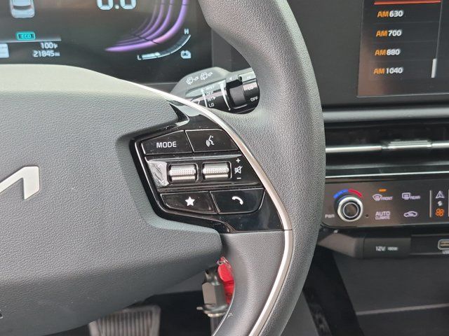 Thumbnail: 2025 Kia Niro - 21
