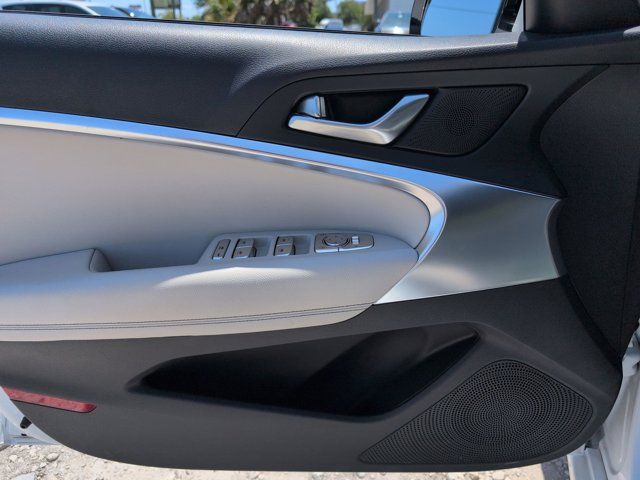Thumbnail: 2025 Genesis G70 - 11