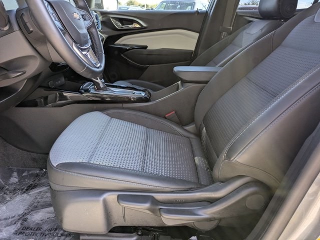 Thumbnail: 2025 Chevrolet Trax - 17