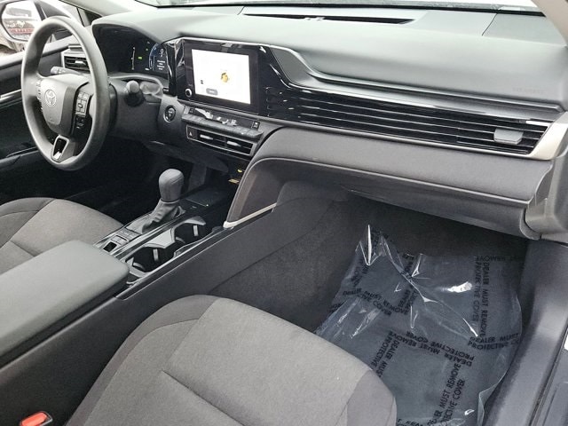 Thumbnail: 2025 Toyota Camry - 33