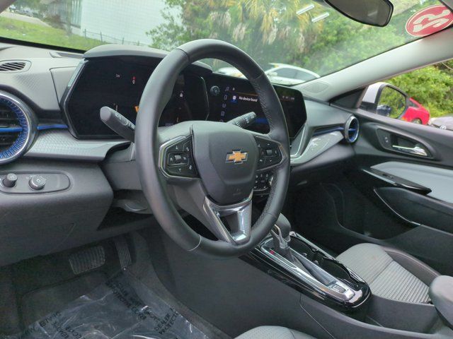 Thumbnail: 2025 Chevrolet Trax - 15
