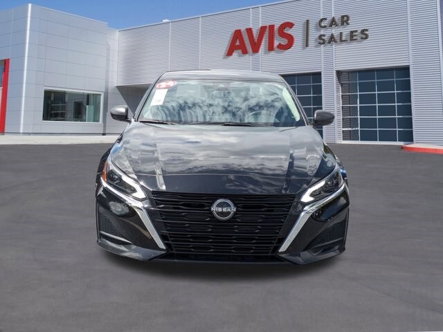 2024 Nissan Altima 2.5 SV photo 2