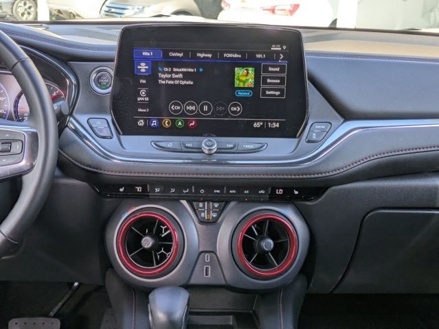 Thumbnail: 2025 Chevrolet Blazer - 16