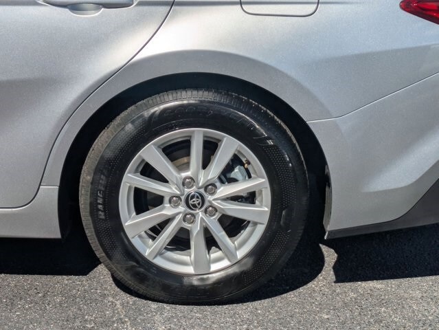 Thumbnail: 2025 Toyota Camry - 36