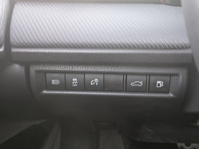 Thumbnail: 2025 Toyota Camry - 17