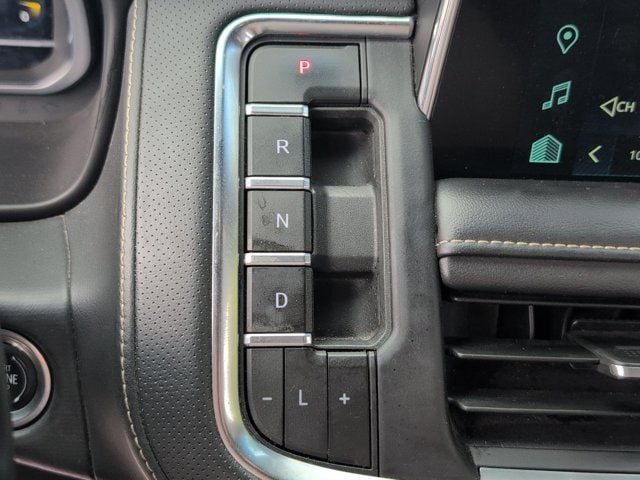 Thumbnail: 2023 Chevrolet Suburban - 20