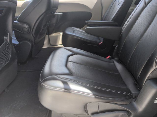 Thumbnail: 2024 Chrysler Pacifica - 27