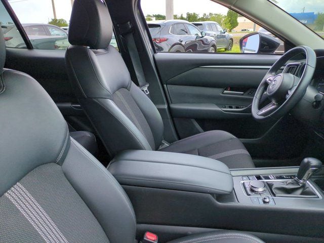 Thumbnail: 2025 Mazda CX-50 - 30