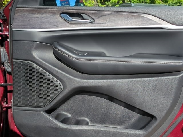 2023 Jeep Grand Cherokee Limited Edition 35