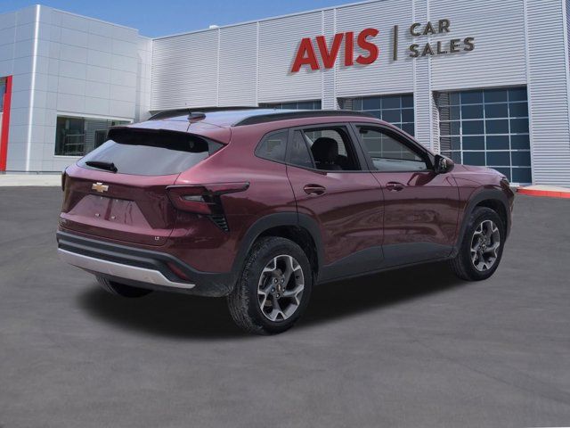 Thumbnail: 2025 Chevrolet Trax - 6
