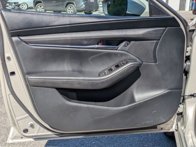 Thumbnail: 2025 Mazda Mazda3 - 9