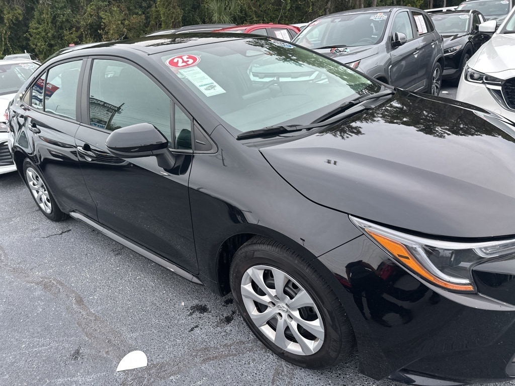 Certified 2025 Toyota Corolla LE Sedan