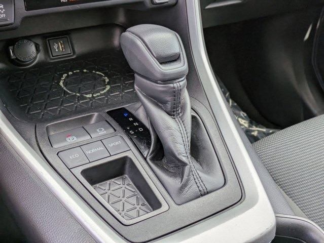 Thumbnail: 2024 Toyota RAV4 - 19