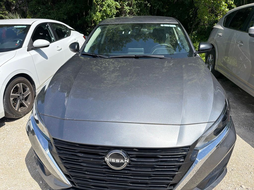 Thumbnail: 2025 Nissan Altima - 6