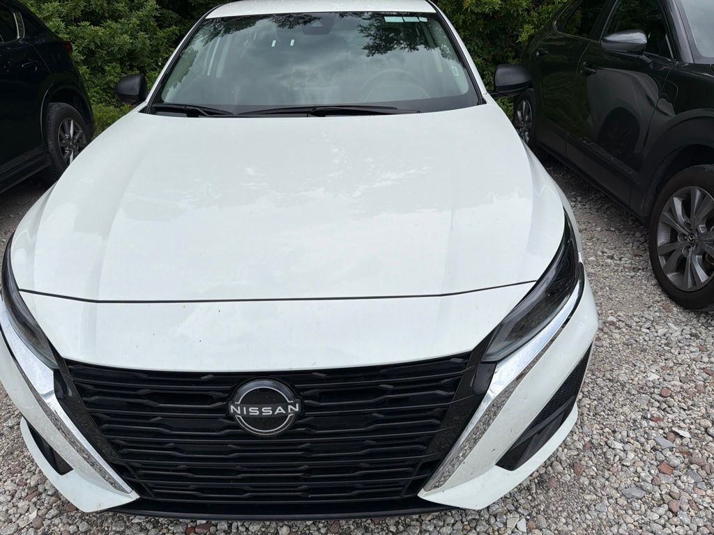 Thumbnail: 2025 Nissan Altima - 2