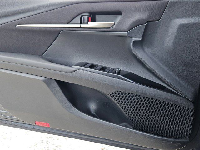 Thumbnail: 2025 Toyota Camry - 11