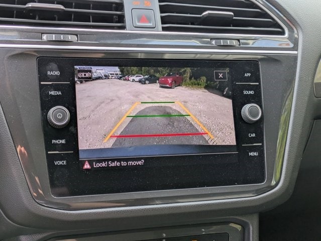 Thumbnail: 2024 Volkswagen Tiguan - 9