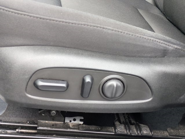 Thumbnail: 2023 Chevrolet Malibu - 6