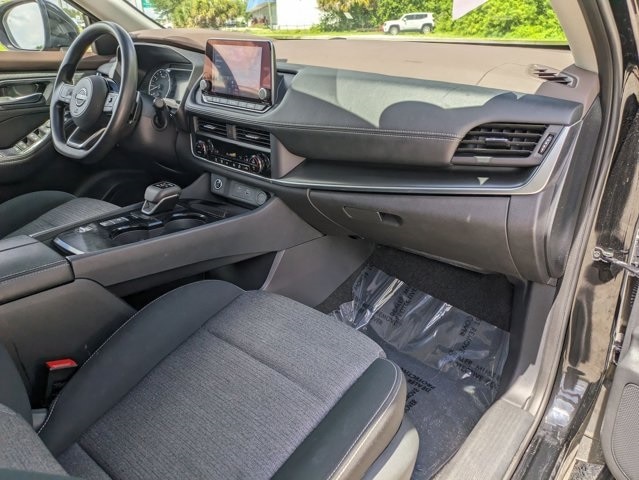 2023 Nissan Rogue SV 29