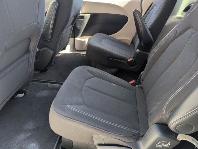 Thumbnail: 2024 Chrysler Voyager - 26