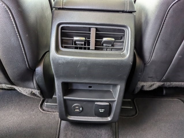 Thumbnail: 2022 Ford Edge - 17