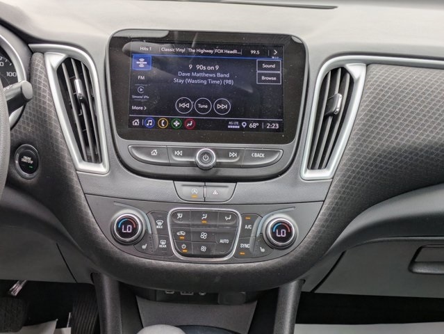 Thumbnail: 2024 Chevrolet Malibu - 10