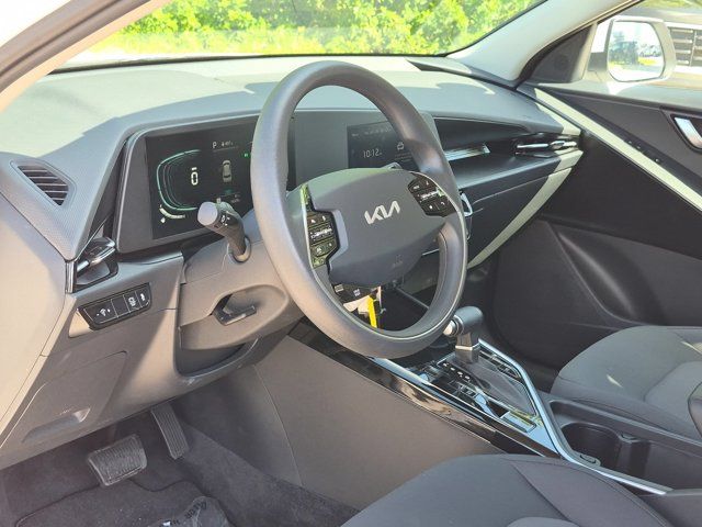 Thumbnail: 2025 Kia Niro - 15