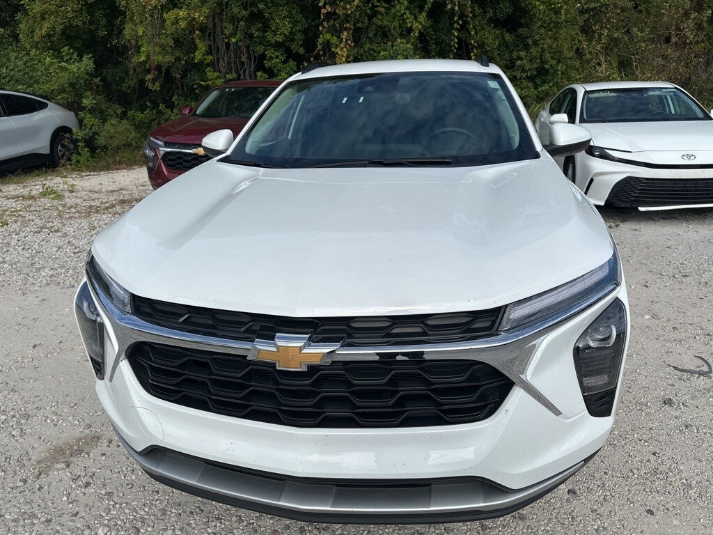 Certified 2025 Chevrolet Trax LT SUV