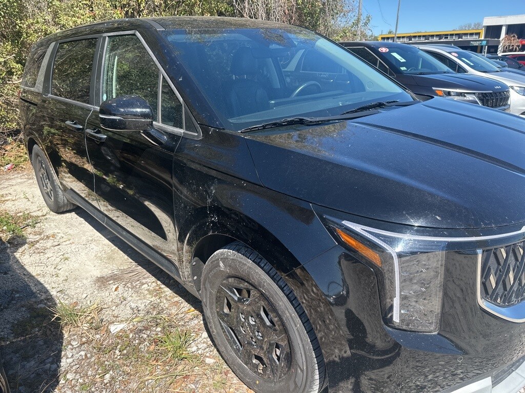 Certified 2025 Kia Carnival Van Passenger Van