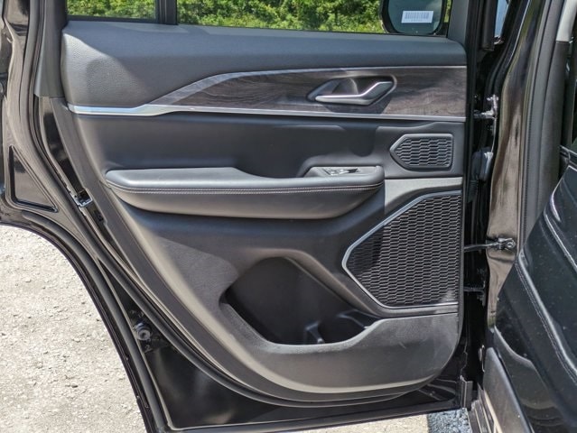 2023 Jeep Grand Cherokee 4xe 27