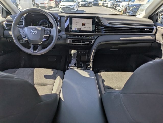 Thumbnail: 2025 Toyota Camry - 25