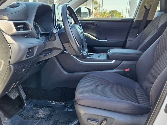 Thumbnail: 2024 Toyota Highlander - 26