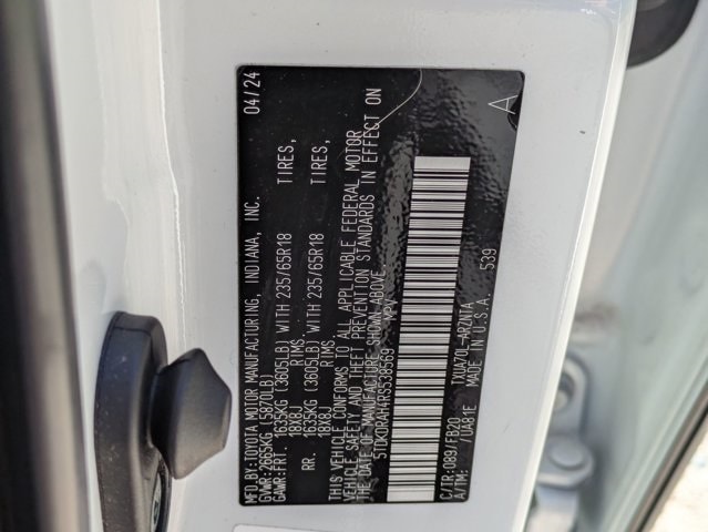 Thumbnail: 2024 Toyota Highlander - 30