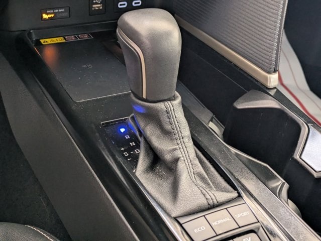 Thumbnail: 2025 Toyota Camry - 18