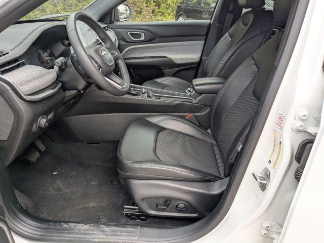 Thumbnail: 2025 Jeep Compass - 22