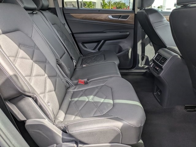 Thumbnail: 2025 Volkswagen Atlas - 30