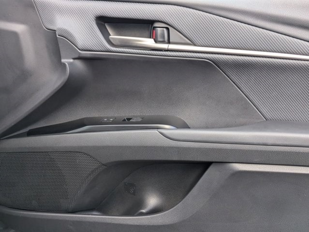 Thumbnail: 2025 Toyota Camry - 33