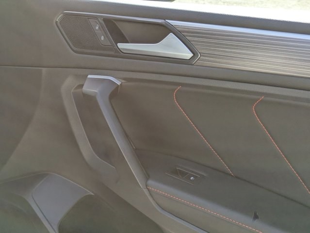 Thumbnail: 2024 Volkswagen Tiguan - 27