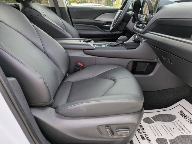 Thumbnail: 2025 Toyota Grand Highlander - 25