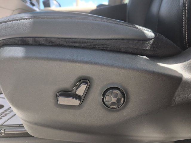 Thumbnail: 2024 Chrysler Pacifica - 14