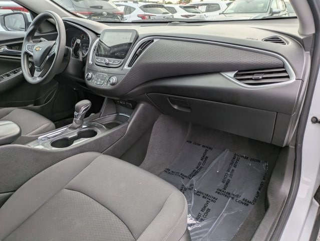 Thumbnail: 2023 Chevrolet Malibu - 26