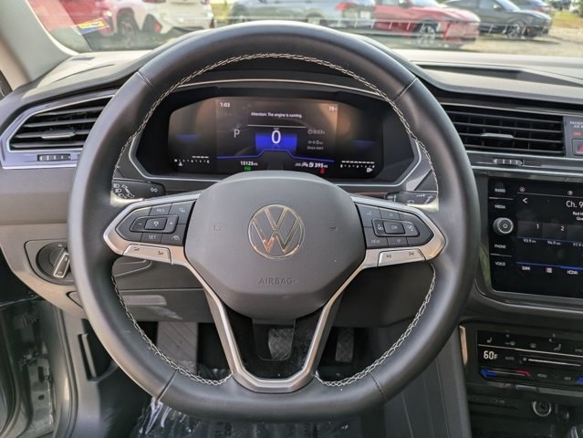 Thumbnail: 2024 Volkswagen Tiguan - 15
