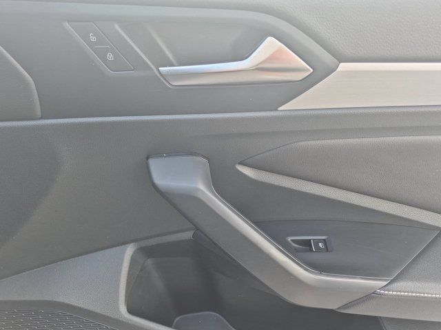 Thumbnail: 2025 Volkswagen Jetta - 33
