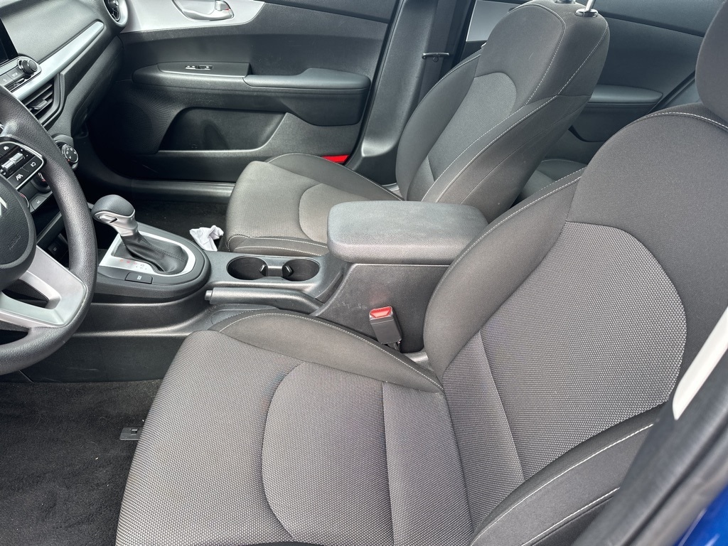 Thumbnail: 2024 Kia Forte - 6