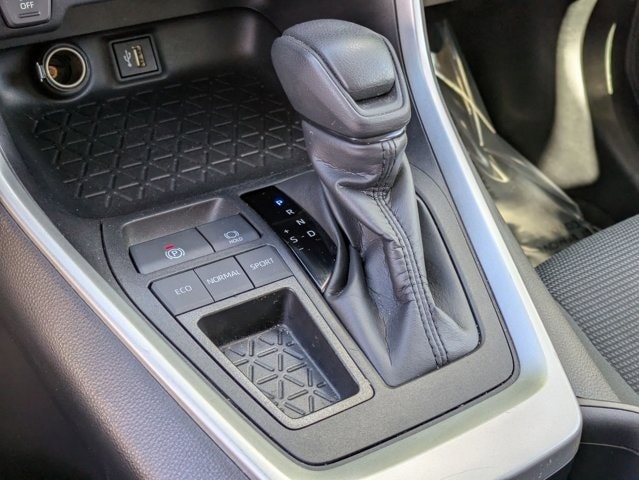 Thumbnail: 2024 Toyota RAV4 - 16
