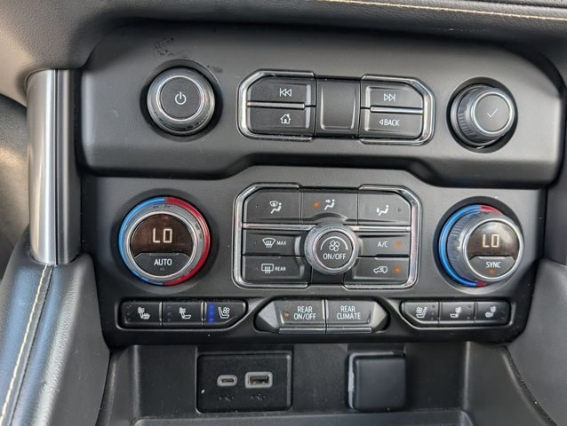 Thumbnail: 2023 Chevrolet Suburban - 18