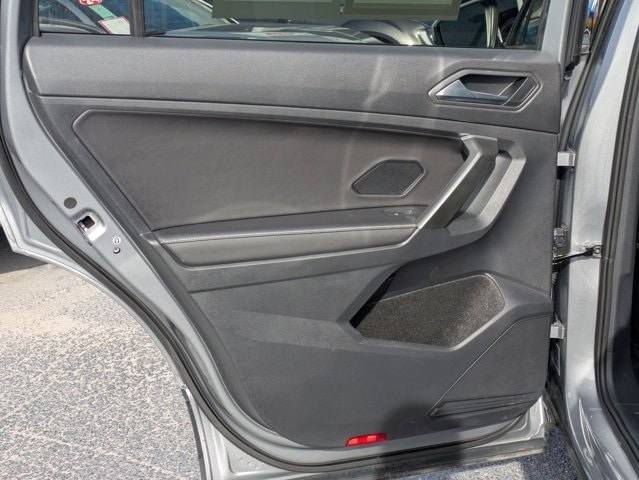 Thumbnail: 2024 Volkswagen Tiguan - 19