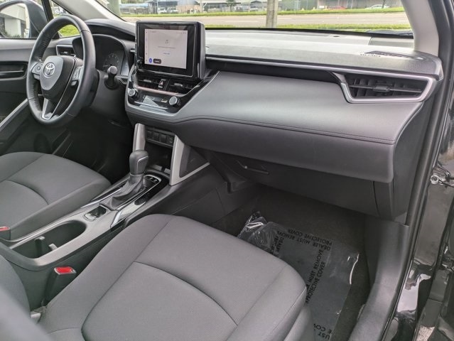 Thumbnail: 2024 Toyota Corolla Cross - 32