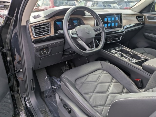 Thumbnail: 2025 Volkswagen Atlas - 14